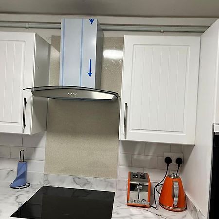 2 Bed Solihull Near Nec Airport, Jlr, Resort Wrld 외부 사진