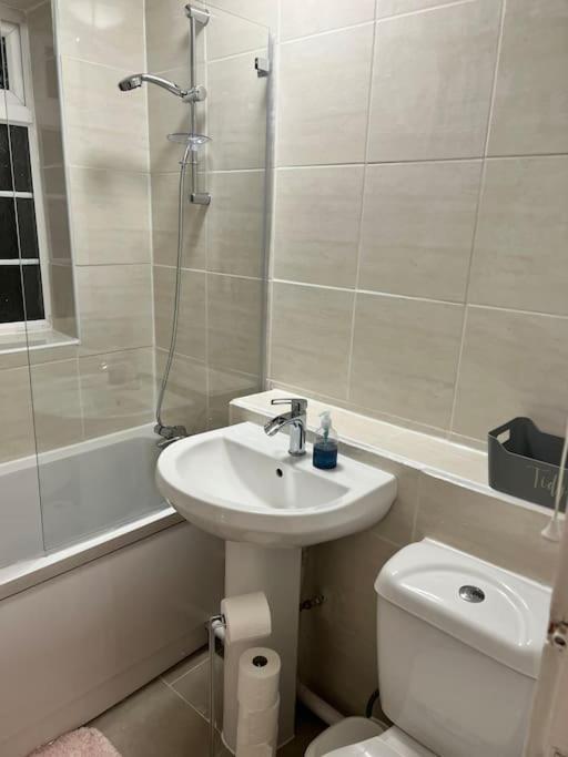 2 Bed Solihull Near Nec Airport, Jlr, Resort Wrld 외부 사진
