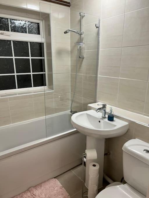 2 Bed Solihull Near Nec Airport, Jlr, Resort Wrld 외부 사진