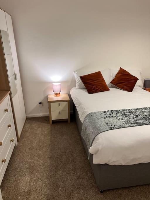 2 Bed Solihull Near Nec Airport, Jlr, Resort Wrld 외부 사진
