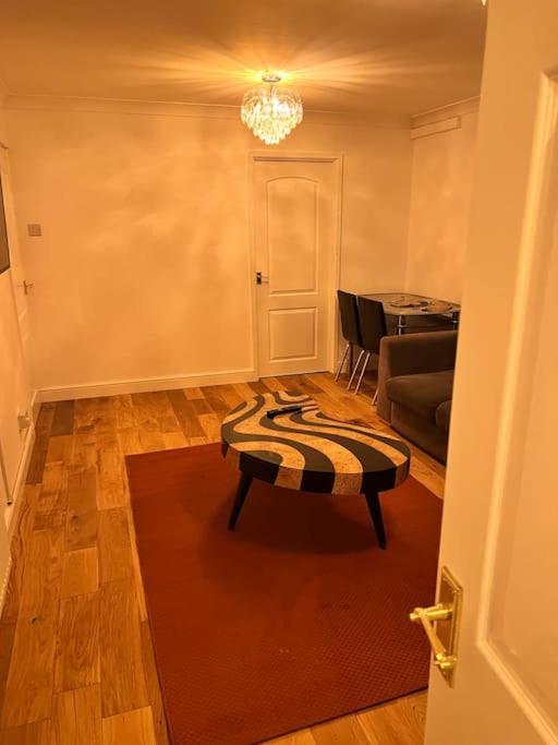 2 Bed Solihull Near Nec Airport, Jlr, Resort Wrld 외부 사진