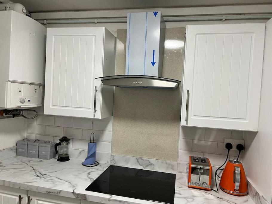 2 Bed Solihull Near Nec Airport, Jlr, Resort Wrld 외부 사진